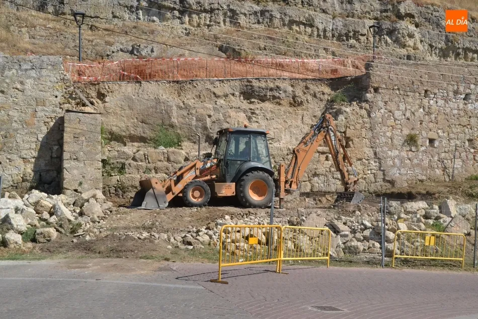 Foto 9 - Arranca la reparaci&oacute;n del muro de contenci&oacute;n de la Cuesta de Santiago, que costar&aacute; 20.000&euro;  