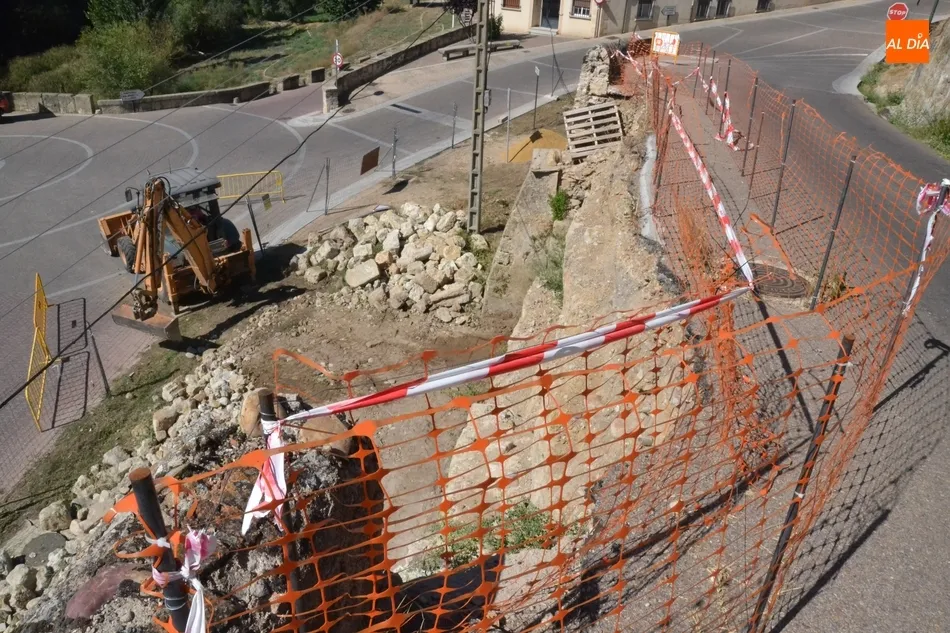 Foto 5 - Arranca la reparaci&oacute;n del muro de contenci&oacute;n de la Cuesta de Santiago, que costar&aacute; 20.000&euro;  