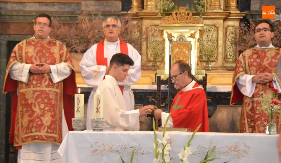 Alumnos y profesores del Seminario asisten a la misa de inicio del curso 18/19  