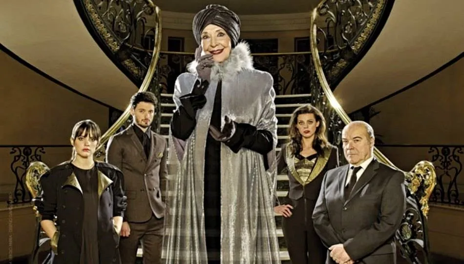 Concha Velasco, Antonio Resines, Clara Alvarado, Cristina Abad y Emmanuel Medina, reparto de El Funeral.