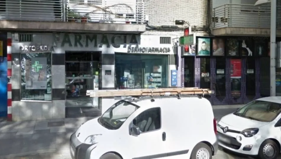 Farmacia en el paseo de Torres Villarroel