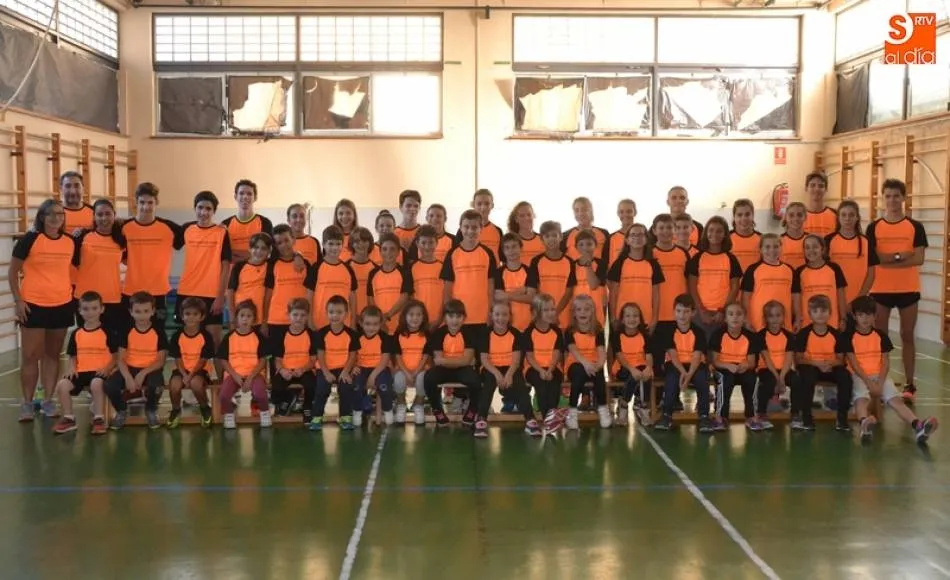 Participantes en la Escuela de Atletismo durante la temporada anterior