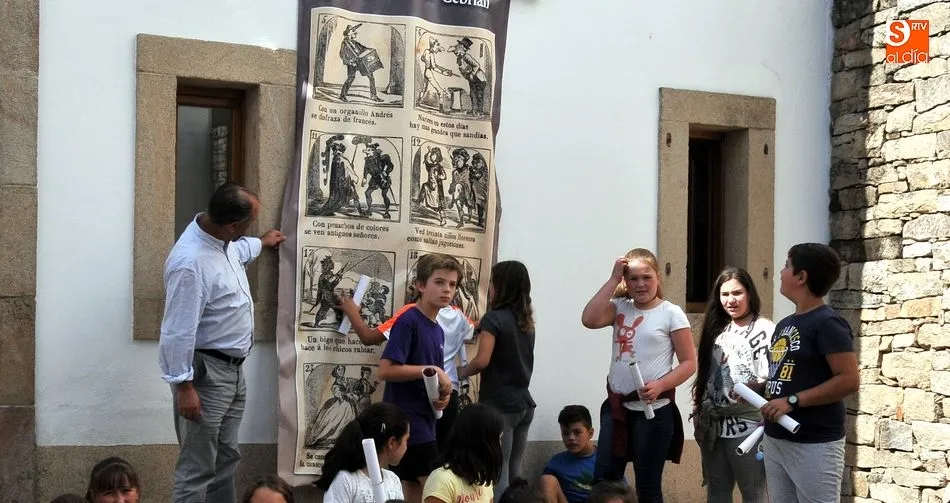Foto 10 - Los alumnos de Primaria del colegio Liminares conocen la cultura popular de &ldquo;los Pliegos de...