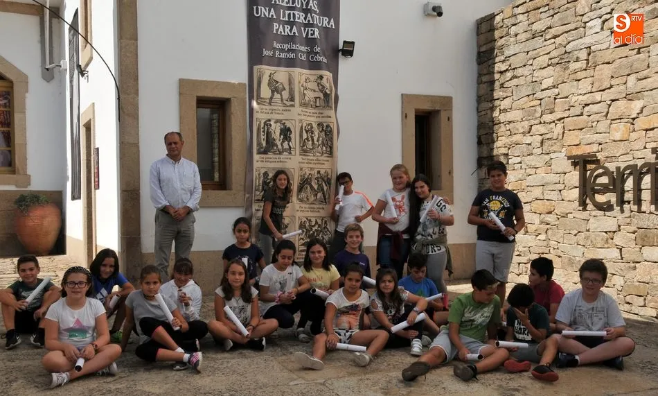 Foto 9 - Los alumnos de Primaria del colegio Liminares conocen la cultura popular de &ldquo;los Pliegos de...