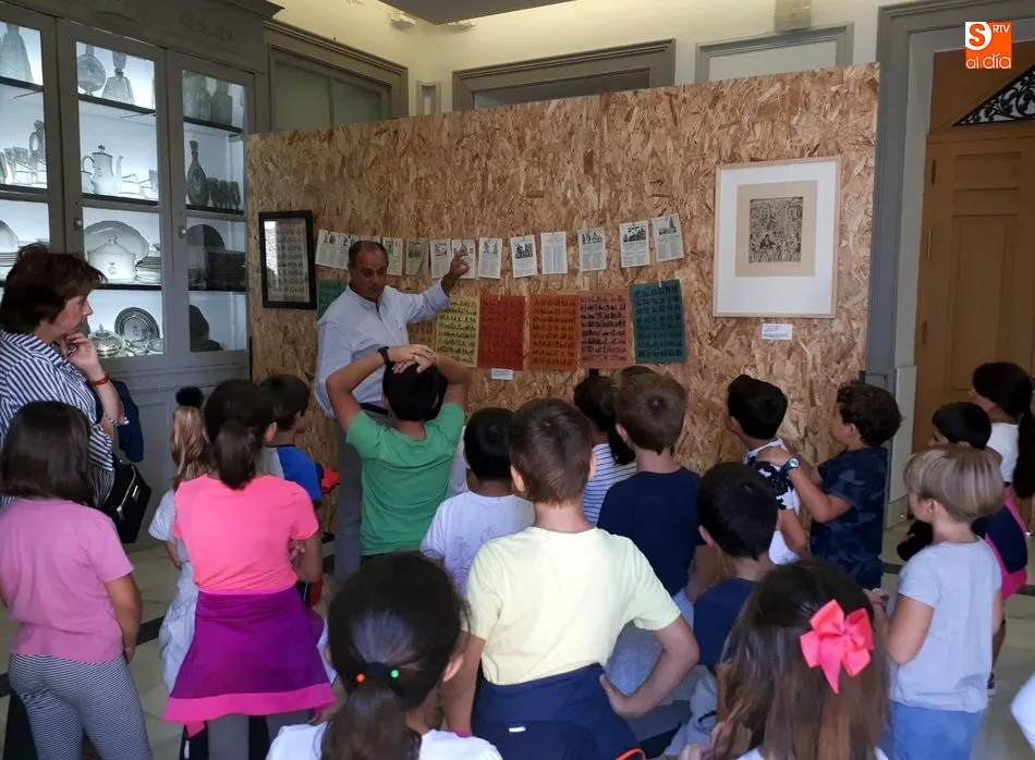 Foto 3 - Los alumnos de Primaria del colegio Liminares conocen la cultura popular de &ldquo;los Pliegos de...