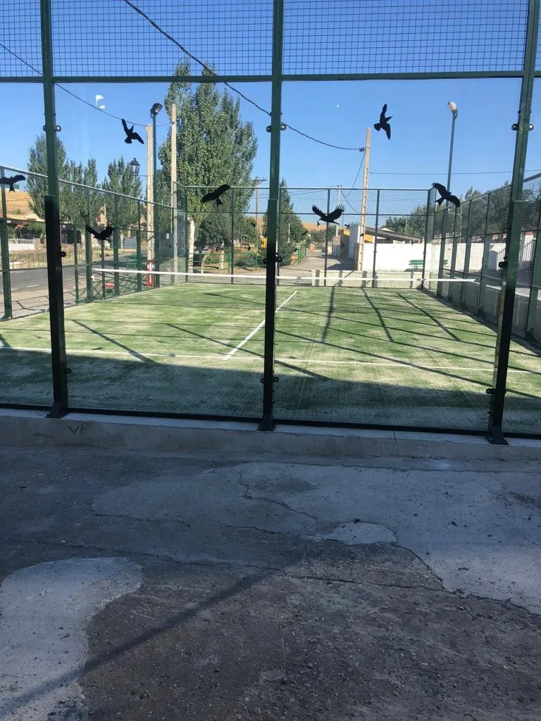 Foto 3 - Galinduste estrena un nuevo parque infantil y una pista de p&aacute;del