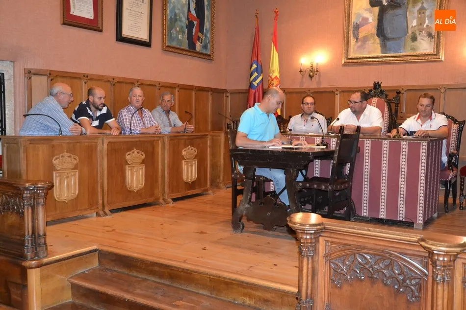 Foto 3 - Los problemas con el &lsquo;pedal&rsquo; de los nuevos contenedores salen a colaci&oacute;n en la Asamblea de la...