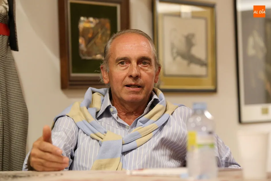 Foto 4 - To&ntilde;o Bl&aacute;zquez pone de largo El veneno del Toro y otras bajas pasiones. Memorias, su &uacute;ltima obra