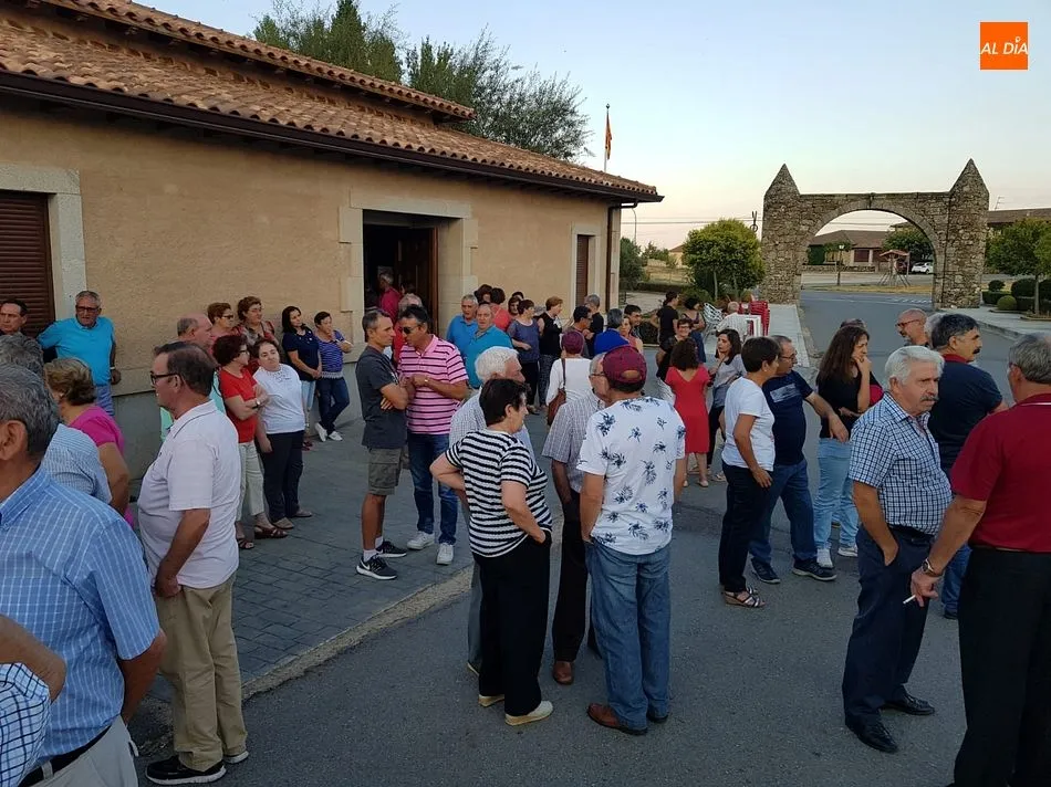 Foto 9 - San Miguel de Valero inicia sus festejos con un festival folcl&oacute;rico