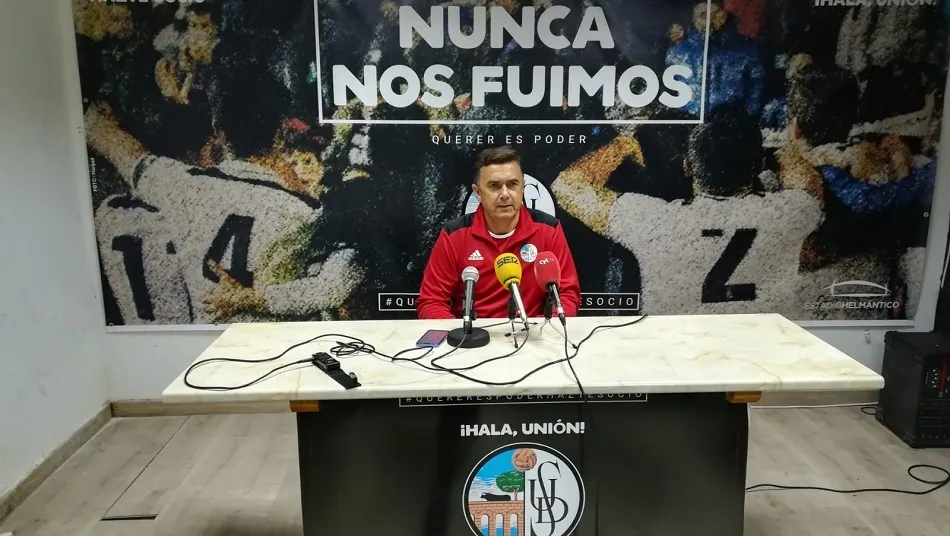 Foto 2 - Campos: &ldquo;Si alguien espera un equipo timarato no somos nosotros. Tenemos una idea muy definida&rdquo;