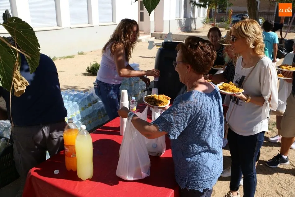 Foto 8 - Fiesta y solidaridad, de la mano en Tarazona de Guare&ntilde;a