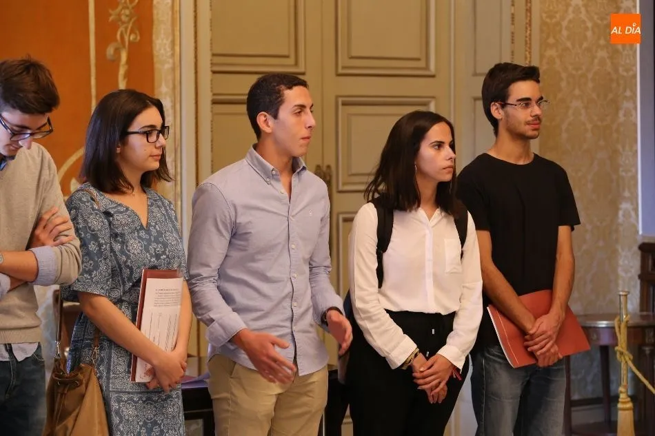 Foto 3 - Recepci&oacute;n a los j&oacute;venes salmantinos que han estado en centros de investigaci&oacute;n en Europa