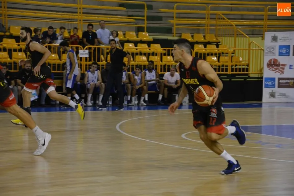 Foto 5 - La Antigua Tormes cierra la pretemporada con triunfo en W&uuml;rzburg frente al Zamora (67-62)