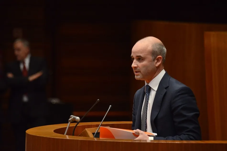 El procurador de Cs David Castaño