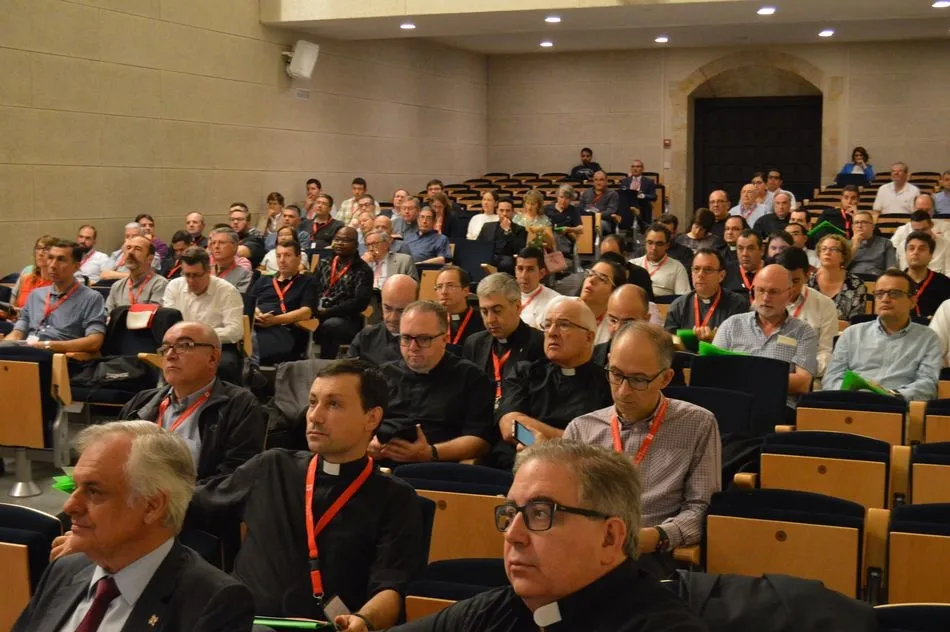 Foto 2 - La rectora de la UPSA analiza&nbsp;las reformas legislativas de las normas generales de la Iglesia  