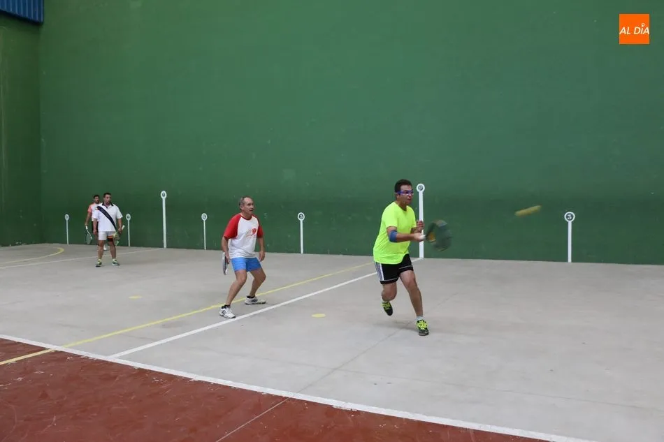 Foto 10 - Arranca el Campeonato de Frontenis de Vitigudino con 15 parejas de distintos lugares de la...