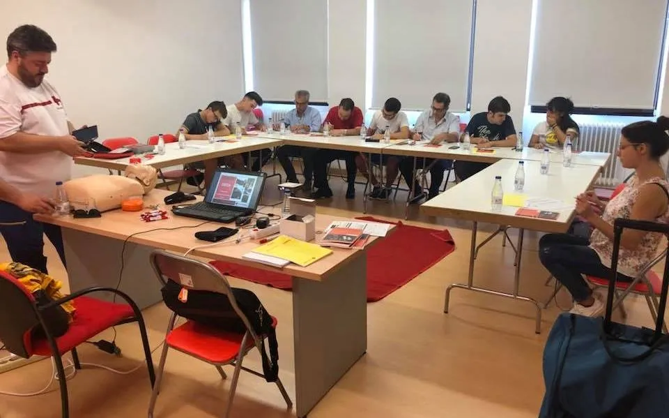 Impartido un nuevo curso de formación en el manejo de desfibriladores  
