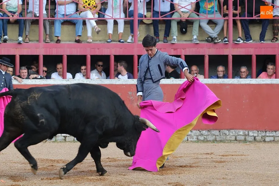 Foto 10 - Un fascinante festival taurino pone la guinda al d&iacute;a grande de las fiestas