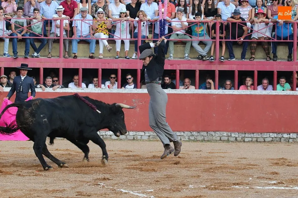 Foto 5 - Un fascinante festival taurino pone la guinda al d&iacute;a grande de las fiestas