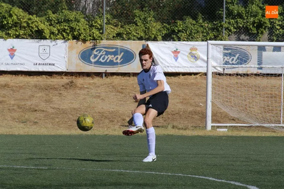 Foto 4 - Duro rev&eacute;s para el Santa Marta en Liga Nacional y primera victoria del Salamanca en Regional...