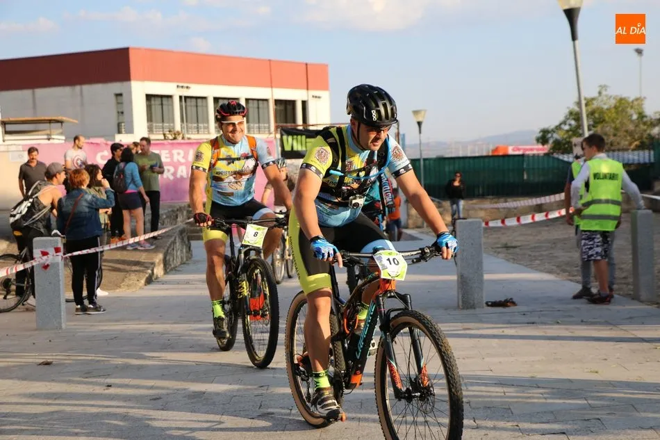 Foto 8 - Excelente participaci&oacute;n en la Marcha BTT Arribes Race de Aldead&aacute;vila con 150 ciclistas  