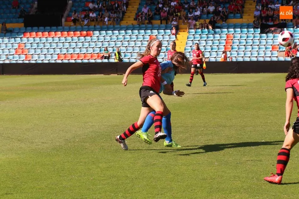Foto 11 - El Salamanca FF deslumbra en el Helm&aacute;ntico con un triunfo hist&oacute;rico (4-1)
