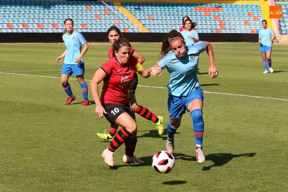Foto 10 - El Salamanca FF deslumbra en el Helm&aacute;ntico con un triunfo hist&oacute;rico (4-1)