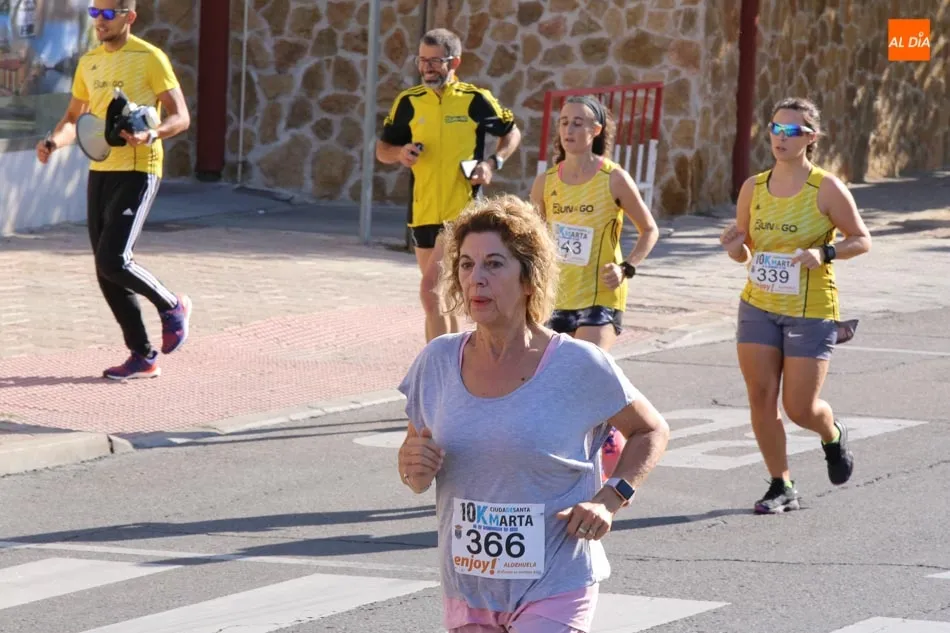 Foto 7 - Daniel Sanz y Gema Mart&iacute;n vencen en los 10 kil&oacute;metros de Santa Marta