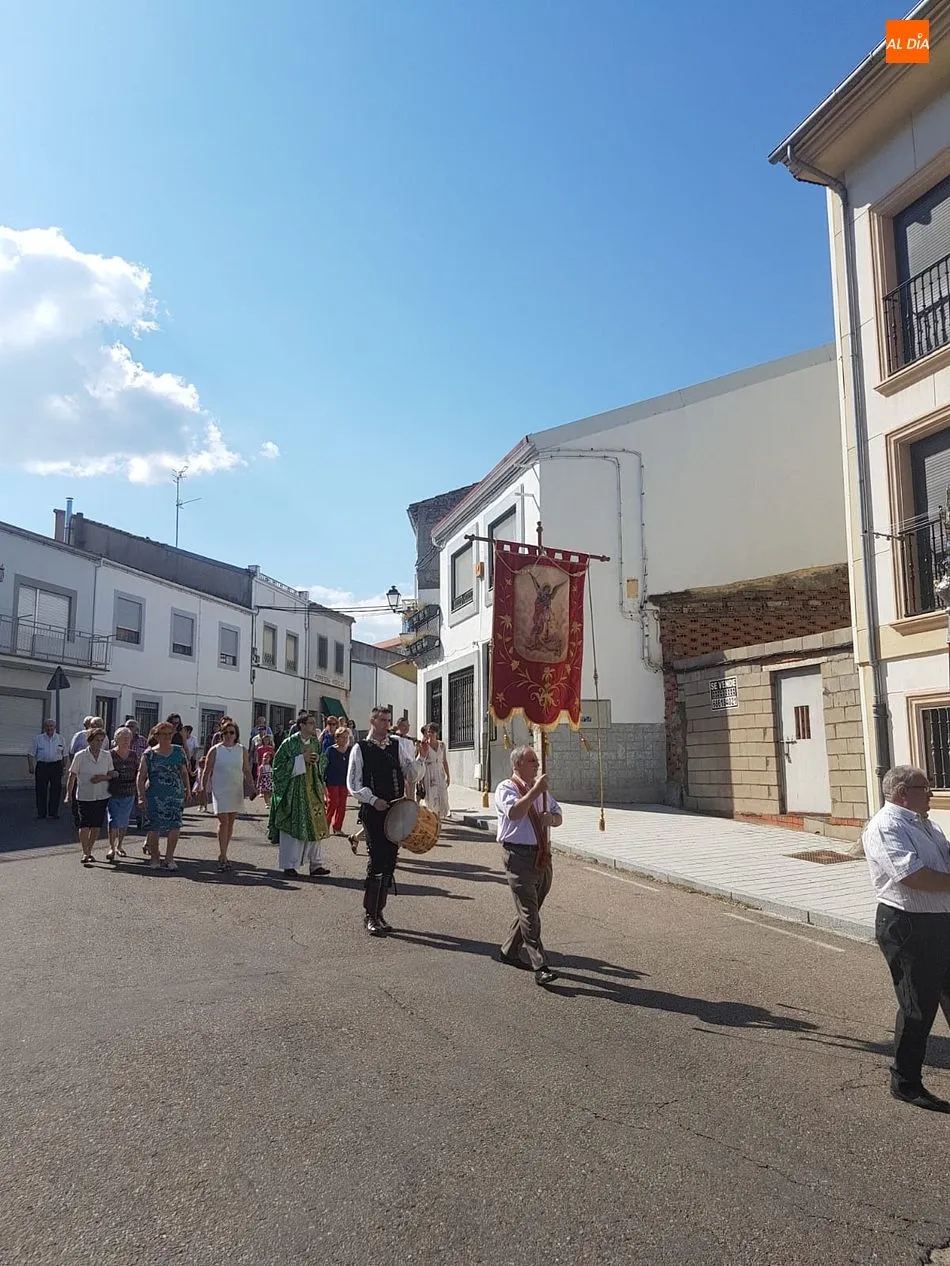 Foto 2 - Ledrada celebra a San Miguel