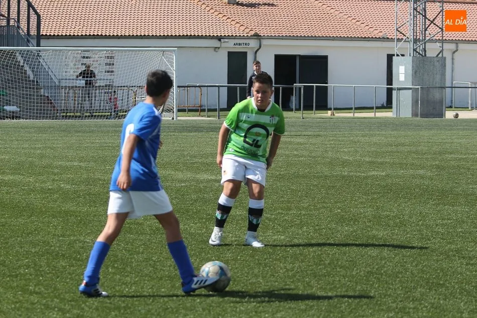 Foto 8 - La Escuela del CD Guijuelo inicia la liga con cinco victorias