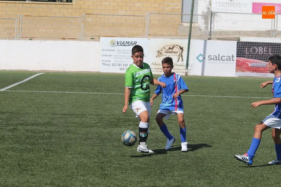 Foto 2 - La Escuela del CD Guijuelo inicia la liga con cinco victorias