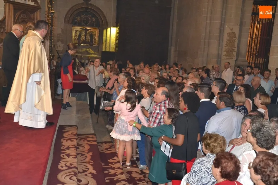 Foto 9 - La Catedral se queda peque&ntilde;a en la Ordenaci&oacute;n Sacerdotal de Miguel &Aacute;ngel Garc&iacute;a Miguel  