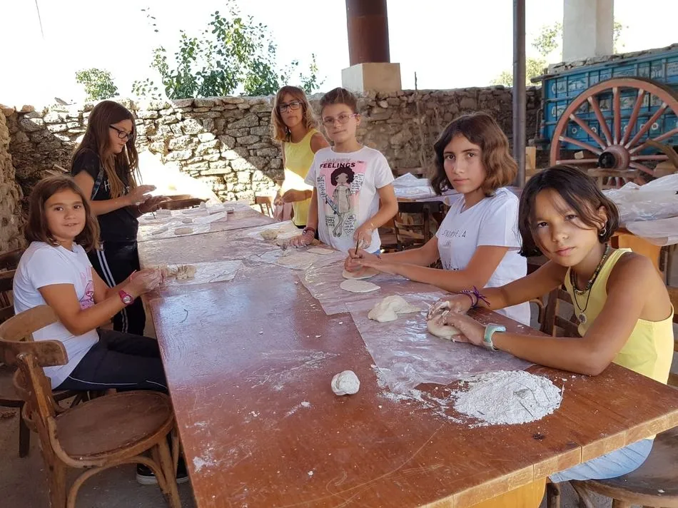 Foto 8 - Las asociaciones de padres de alumnos&nbsp;celebran su III Jornada en familia para una educaci&oacute;n...