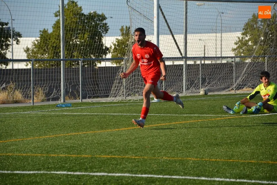 Foto 6 - El Hergar se lleva el derbi frente al Pe&ntilde;aranda (3-1) y el Salamanca UDS se impone a domicilio en...