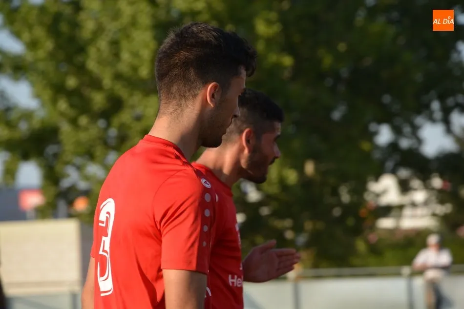 Foto 2 - El Hergar se lleva el derbi frente al Pe&ntilde;aranda (3-1) y el Salamanca UDS se impone a domicilio en...