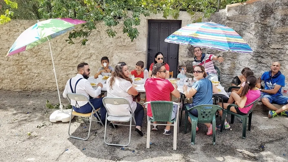 Foto 2 - Buen yantar para despedir las fiestas patronales en Juzbado