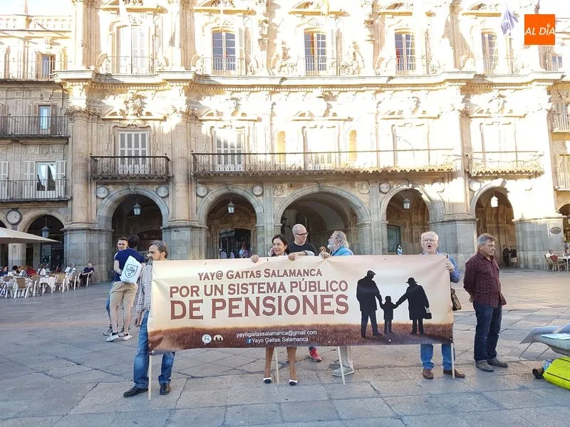 Foto 4 - Los &lsquo;yayogaitas&rsquo; reclaman pensiones dignas &ldquo;gobierne quien gobierne&rdquo;
