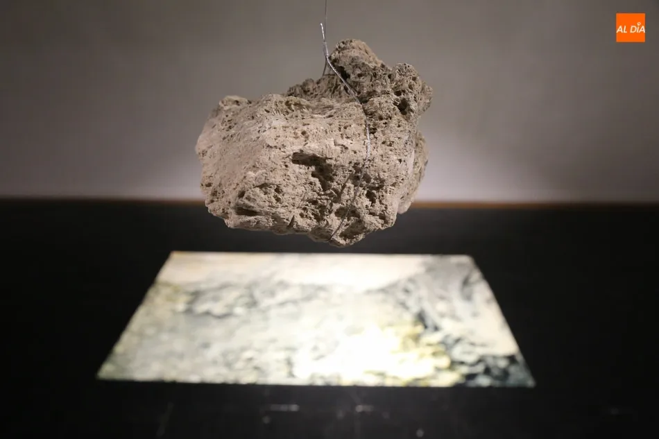Foto 6 - &lsquo;Campo del Cielo&rsquo;, las creaciones de Mikha-ez sorprenden en el Museo de Salamanca