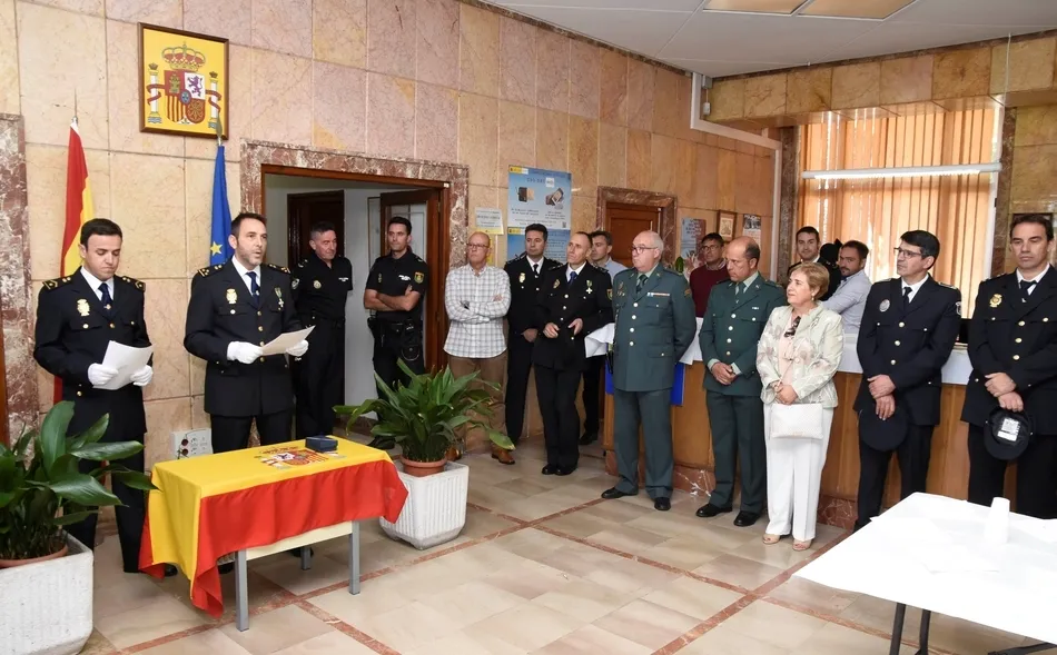 La Comisaría de Policía Nacional de Fuentes de Oñoro festeja a los Santos Ángeles Custodios  