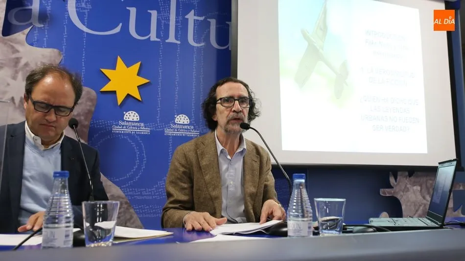 Luis Díaz Viana relaciona los viejos mitos con las ‘fake-news’  