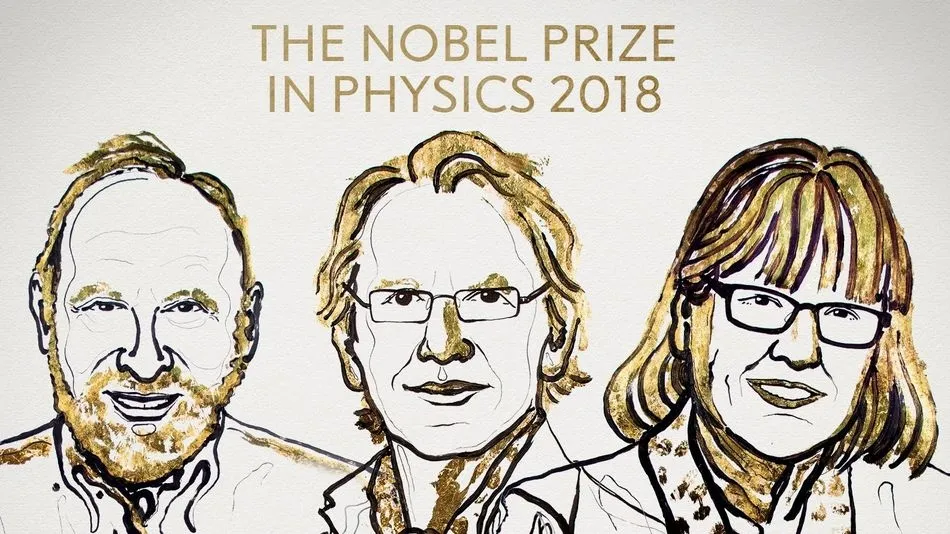 Arthur Ashkin, Gérard Mourou y Donna Strickland.