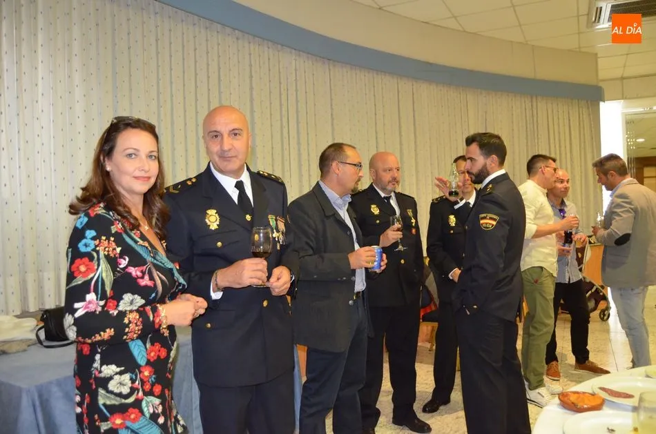 Foto 5 - La Polic&iacute;a Nacional celebra el d&iacute;a de su patr&oacute;n en la festividad de los &Aacute;ngeles Custodios  