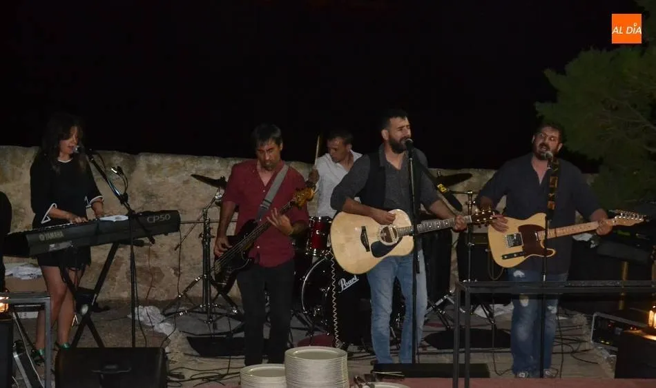 Sr. Hyde pasa a la semifinal del Vodafone yu Music Talent  