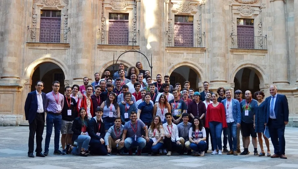 Participantes en la XLIX Asamblea General RITSI (Reunión de estudiantes de Ingeniería Técnica y Superior en Informática, en el Patio Barroco de la UPSA. Foto UPSA