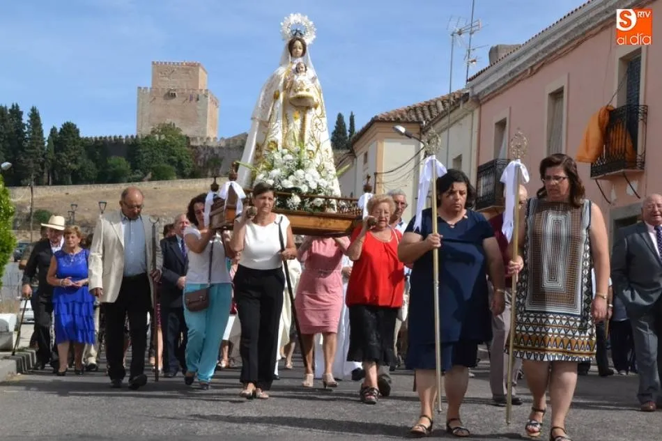 La celebración de la Virgen del Rosario en El Puente incluirá de nuevo una melocotonada  
