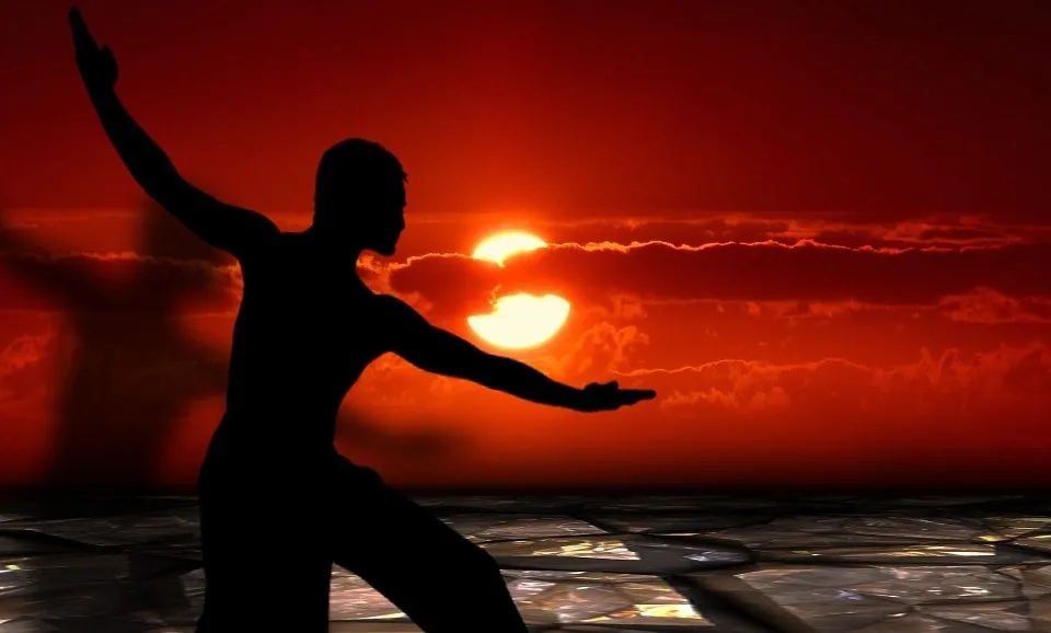 La AVV de la Avenida de España incorpora a su oferta un curso de taichí  