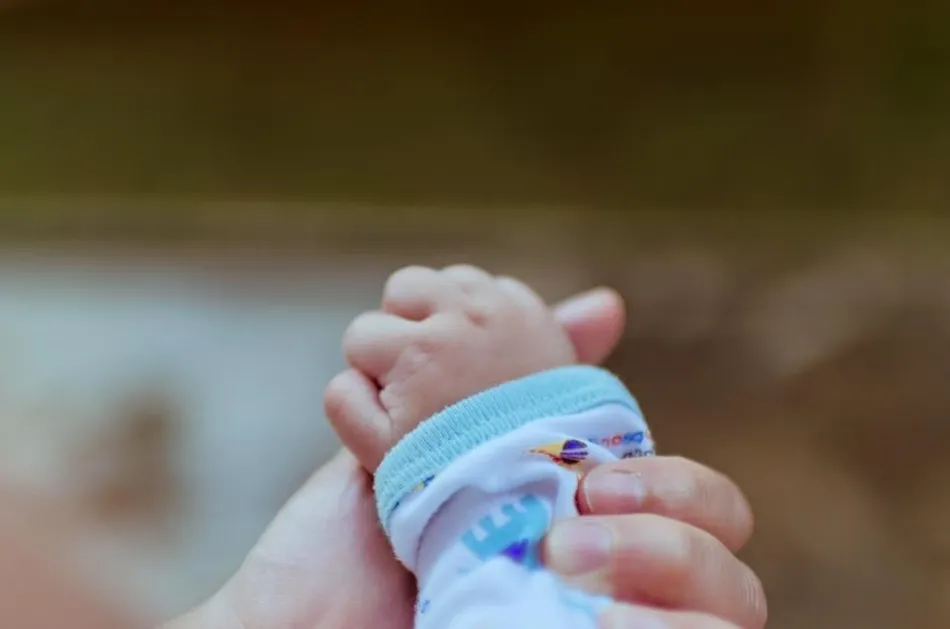 Los padres y madres que recibieron la prestación pueden solicitar la devolución del impuesto