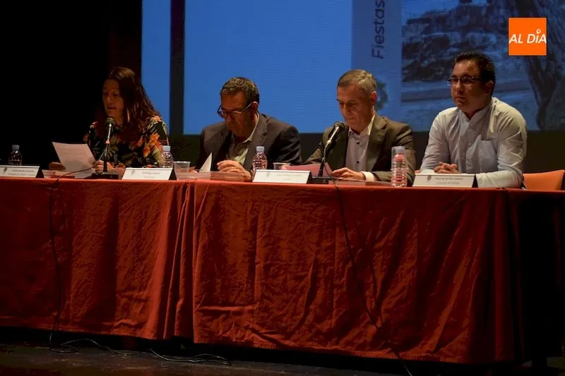 Foto 6 - Santiago Juanes presenta un libro de fiestas &ldquo;con mucha historia&rdquo;
