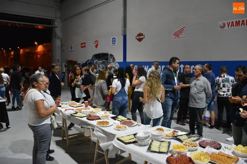 Foto 11 - AGR Motor inaugura sus nuevas instalaciones en la Avenida Fuentesa&uacute;co