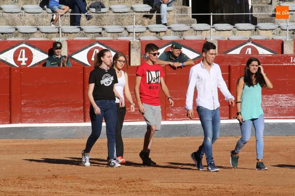Foto 2 - La Guardia Civil despliega toda su pericia ante los salmantinos con una exhibici&oacute;n en la Plaza de...